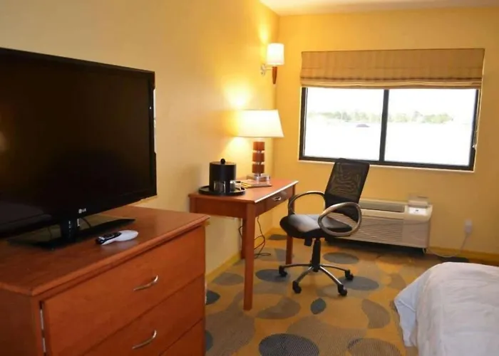 Marble Waters Hotel & Suites, Trademark By Wyndham (Adults Only)