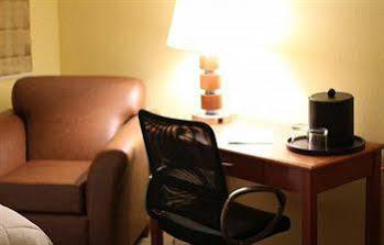 Marble Waters & Suites, Trademark By Wyndham (adults Only) Jacksonville
